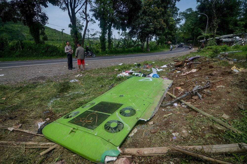 (Kecelakaan bus Purnama di Subang) ANTARA FOTO/Raisan Al Farisi
