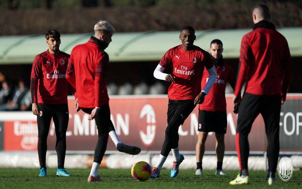 twitter.com/acmilan