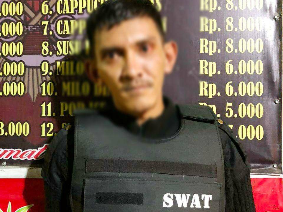 Pelaku residivis pencurian menyamar jadi anggota polisi di Makassar. IDN Times / Polrestabes Makassar