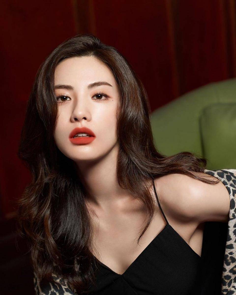 instagram.com/jin_a_nana