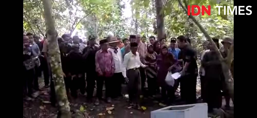Suasana peresmian kuburan massal di Plumbon Semarang. screenshot YouTube
