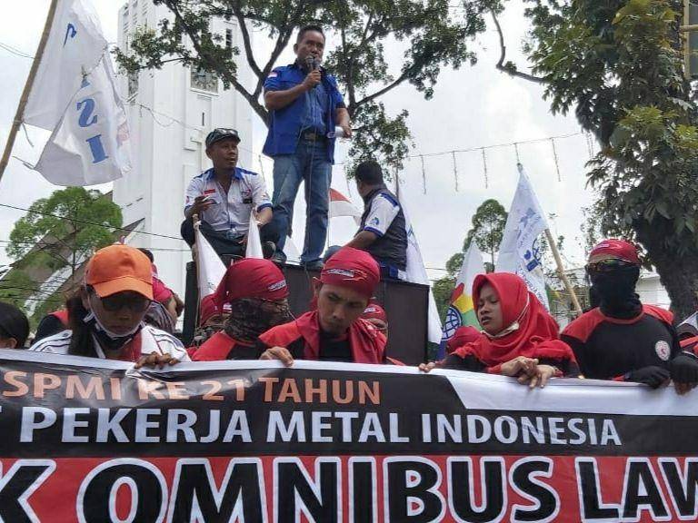 Buruh di Sumut serentak menolak RUU Omnibus Law (istimewa)