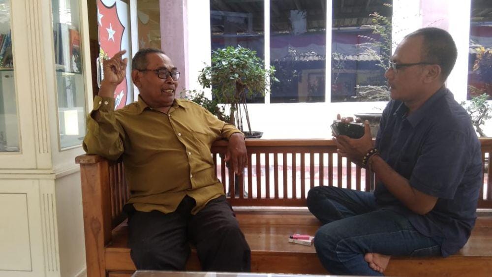 Orang tua korban saat melaporkan kasus penganiyaan yang menimpa anaknya di Polres Lamongan. IDN Times/Istimewa