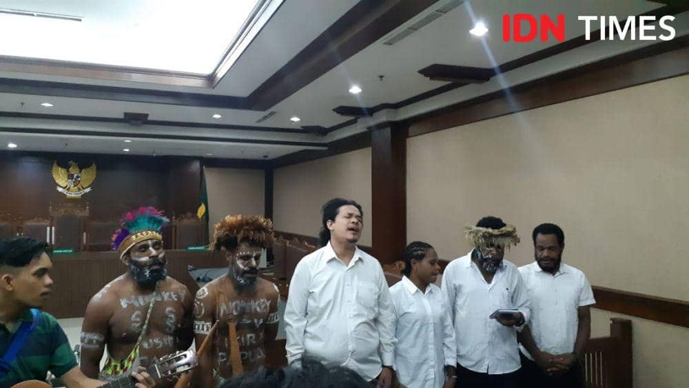 Sidang 6 Tapol Papua di PN Jakarta Pusat (IDN Times/Margith Juita Damanik)