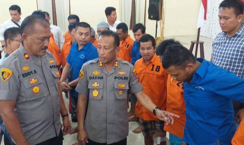 Kapolres Pelabuhan Belawan AKBP M R Dayan saat memaparkan para pelaku kejahatan di Mapolres Pelabuhan Belawan (Dok.IDN Times/Istimewa)