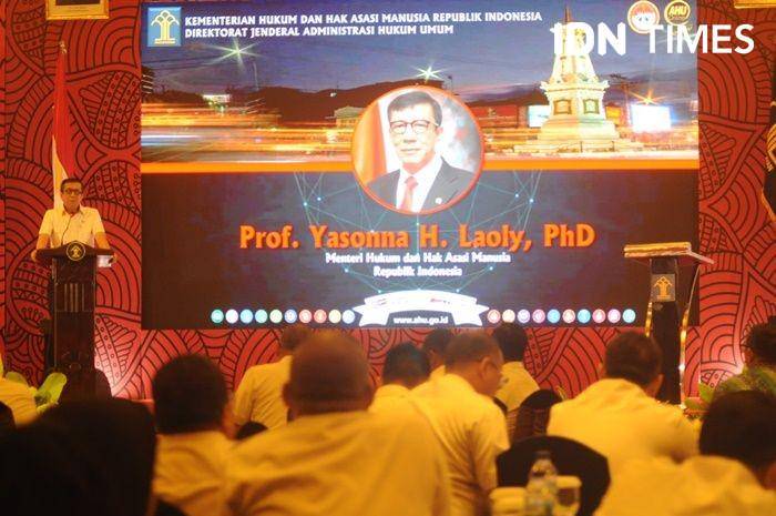 Menkumham Yassona Laoly saat membuka rapat kerja di Yogyakarta, 17 Januari 2020. IDN Times/Pito Agustin Rudiana