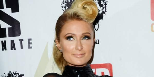http://cdn.idntimes.com/content-images/post/old/1a5bb-Paris-Hilton-Net-Worth1-600x300.jpg