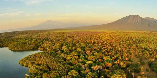 http://cdn.idntimes.com/content-images/post/old/506d2-taman-nasional-baluran---indonesia.travel.jpg