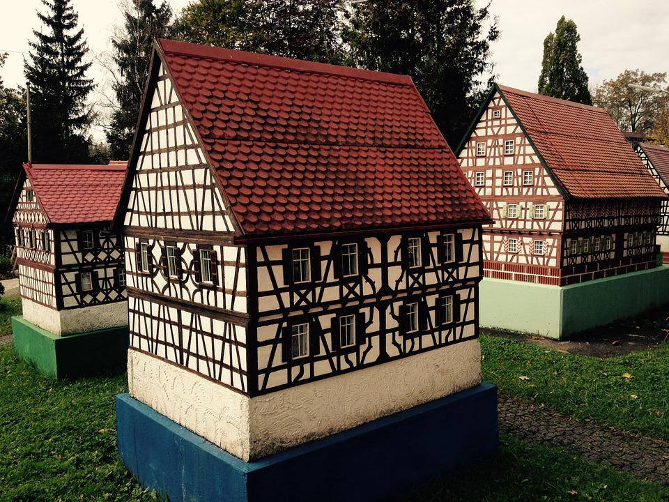 https://cdn.idntimes.com/content-images/post/20170119/house5-bb582d0ca2be1a8d9061d80d7e37d281.jpeg