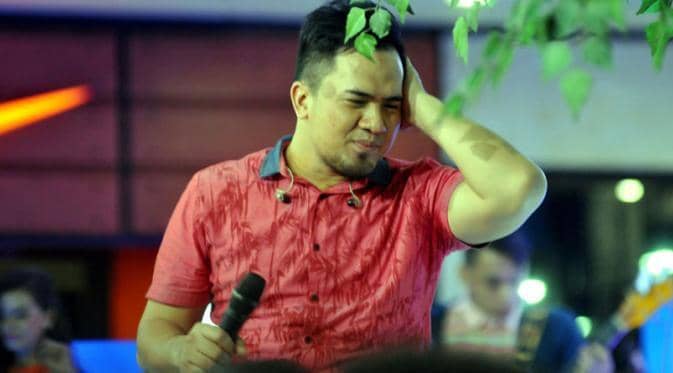 http://cdn.idntimes.com/content-images/post/20160219/099884500-1428573520-saipul-jamil-8-f7a78b2bf52cd2bfae81190fe1a95683.jpg