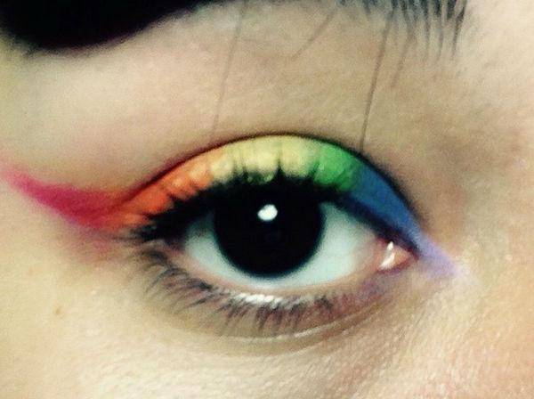 http://cdn.idntimes.com/content-images/post/old/0ac12-Eyeshadow9_instagramcom-stevensabotagexx.jpg