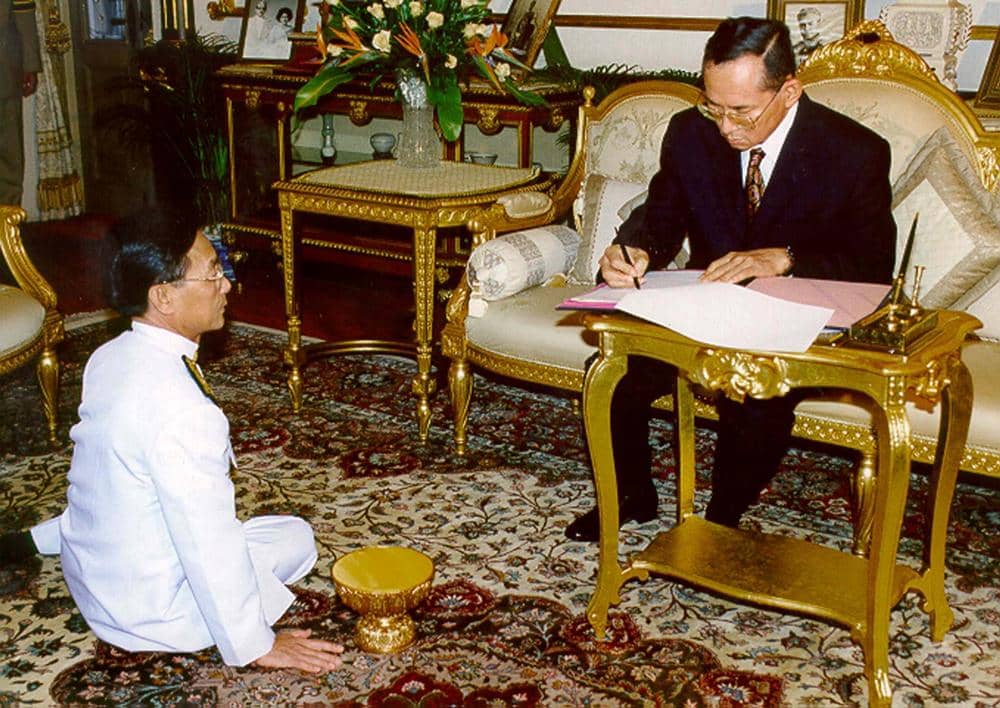 https://cdn.idntimes.com/content-images/post/20161014/1-antarafoto-king-bhumibol-adulyadej-thailand-131016-ba1c57d2740b5b30120cb829bae87ac1.jpg