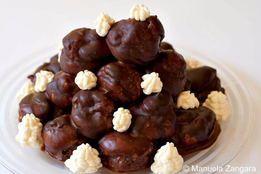 https://cdn.idntimes.com/content-images/post/20170420/1-profiteroles-1-1-of-1-346dec875f492f23a97ba3e6816fe7dd.jpg