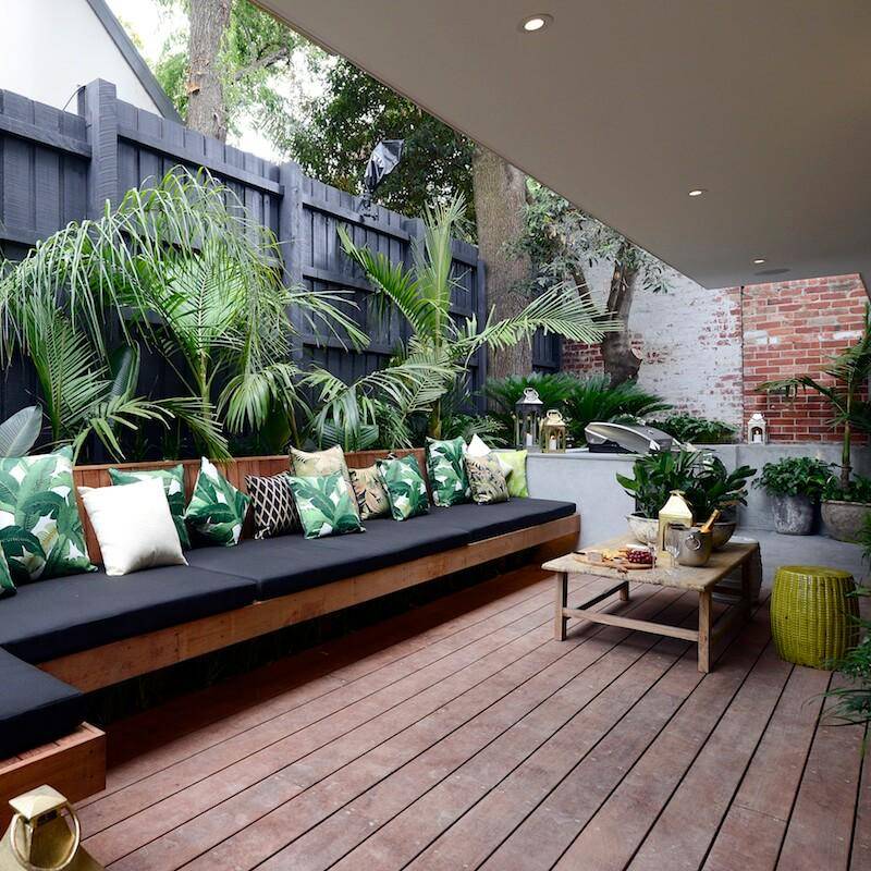 https://cdn.idntimes.com/content-images/post/20170322/11-built-in-planter-ideas-homebnc-542b47e2bef78b1a1e8b16101e82d500.jpg