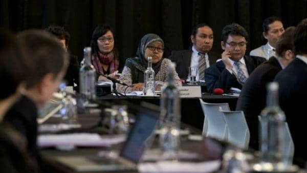 http://cdn.idntimes.com/content-images/post/20151112/151111145357-sidang-ipt-di-den-haag-640x360-ap-nocredit-w600-h1000-eb47bc42b0c19de2b765ac621af54044.jpg