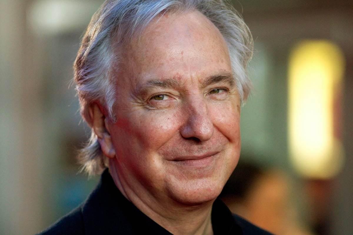 https://cdn.idntimes.com/content-images/post/20161214/160114-alan-rickman-mn-0910-856c959cb1bb4fec85567b48239c4247nbcnews-fp-1200-800-c2314f0ad9a1bdf1f9c43b6133486496.jpg