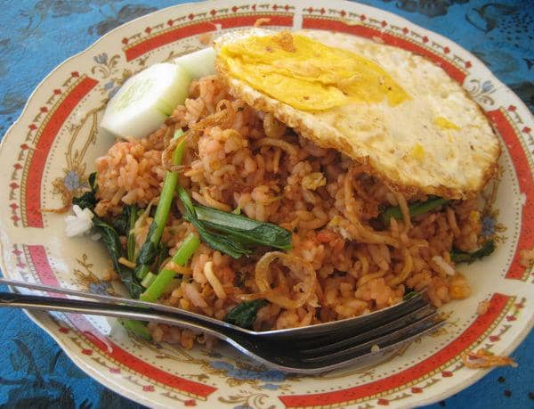 http://cdn.idntimes.com/content-images/post/old/18535-Nasi1_wikimediaorg.jpg