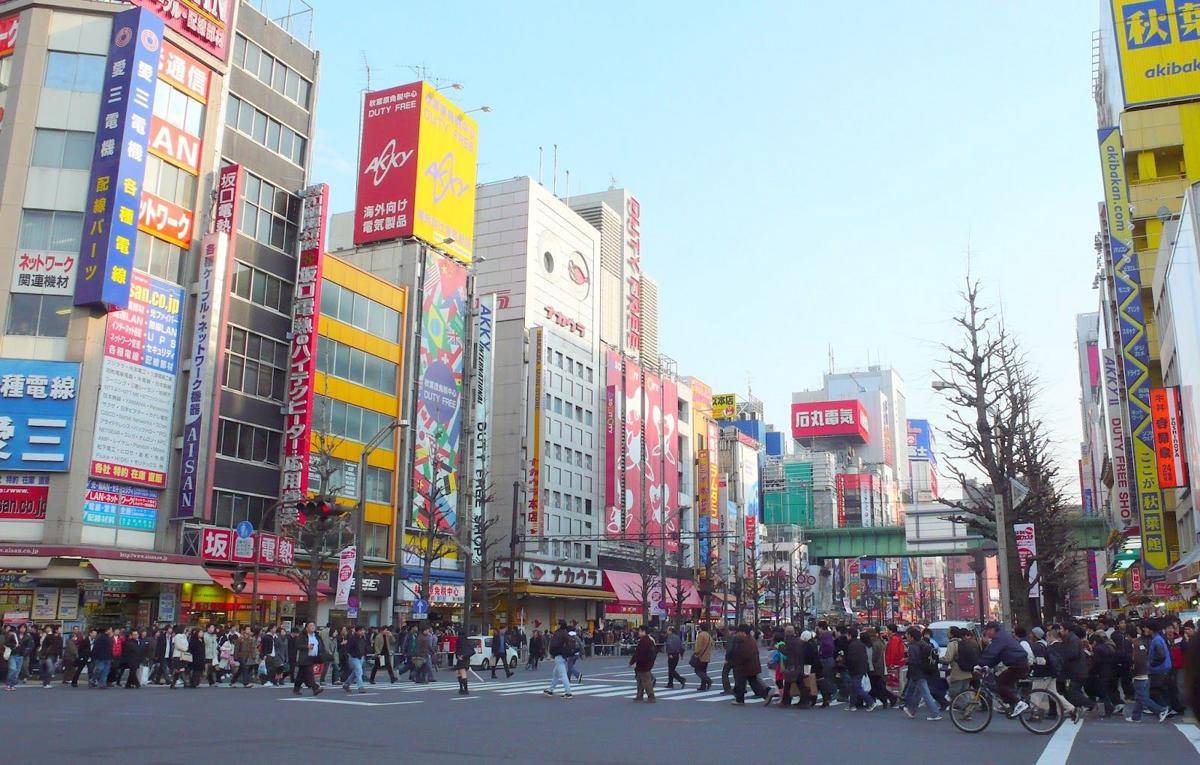 http://cdn.idntimes.com/content-images/post/20151002/1setengahotaku.jpg