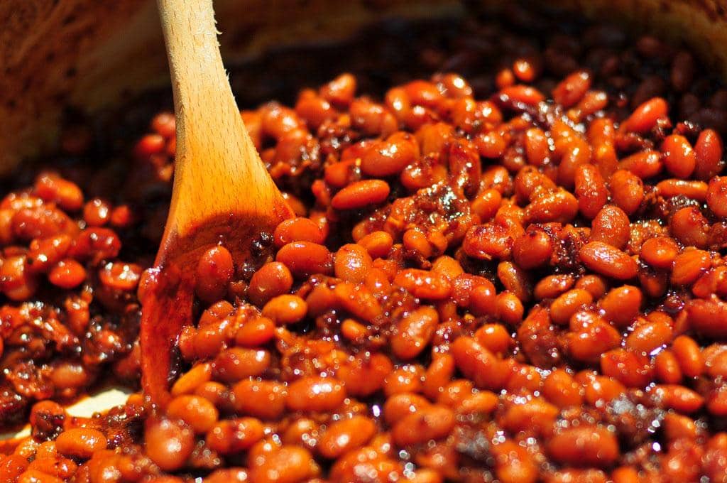 http://cdn.idntimes.com/content-images/post/20160826/20130814-barbecue-baked-beans-8c3f2afbe662793fcfd20aa7729ac2c2.jpg