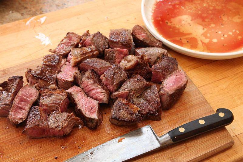 https://cdn.idntimes.com/content-images/post/20170425/20160116-american-beef-stew-recipe-10-79ef907414d68271ac45b4ab416df23e.jpg