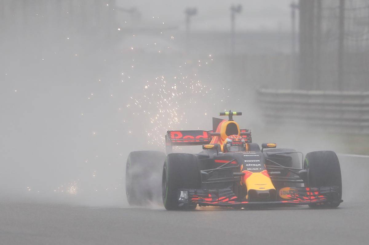 https://cdn.idntimes.com/content-images/post/20170407/2017-04-07t055539z-1-lynxmped360bi-rtroptp-4-motor-f1-china-2b035c7a51f8e76497cb1726c180de69.JPG