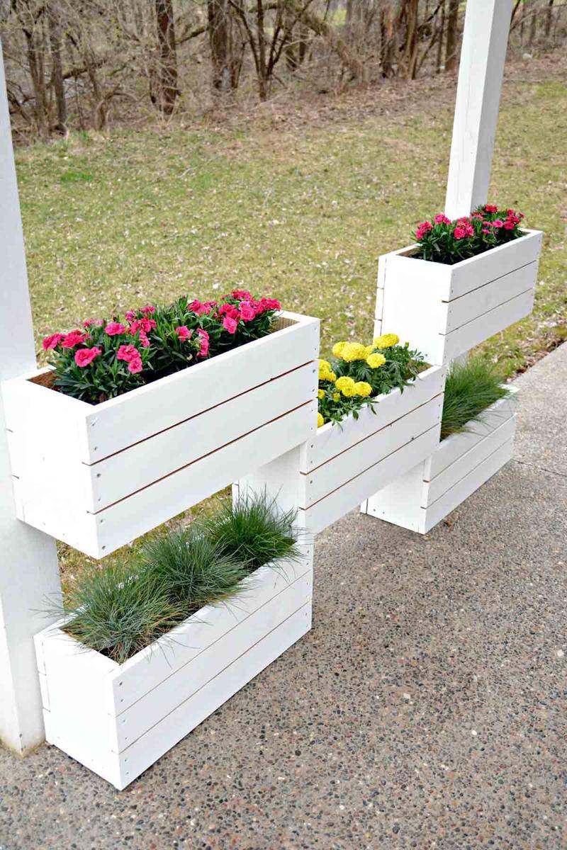 https://cdn.idntimes.com/content-images/post/20170322/21-built-in-planter-ideas-homebnc-0407f424345863b5f0382e866f798a61.jpg