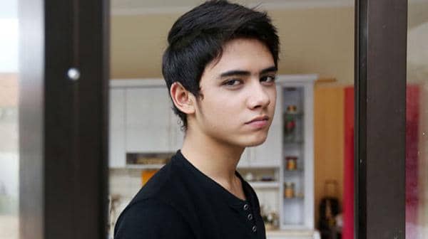 http://cdn.idntimes.com/content-images/post/old/2caf2-052606_369915_aliando_syarief_fedrik_tarigan.jpg