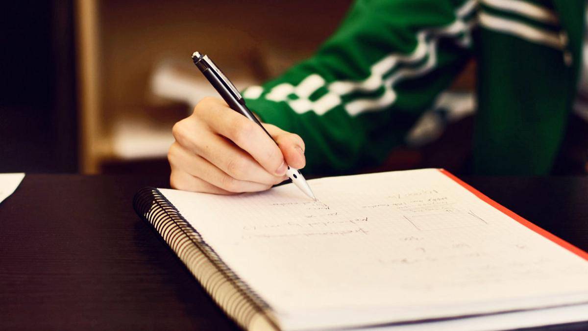 https://cdn.idntimes.com/content-images/post/20161222/3033567-poster-p-1-brainwriting-is-the-new-brainstorming-7dce0bfcb16556567124917a09587f8c.jpg
