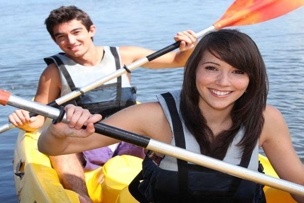 http://cdn.idntimes.com/content-images/post/old/30e71-two-person-kayaking.jpg