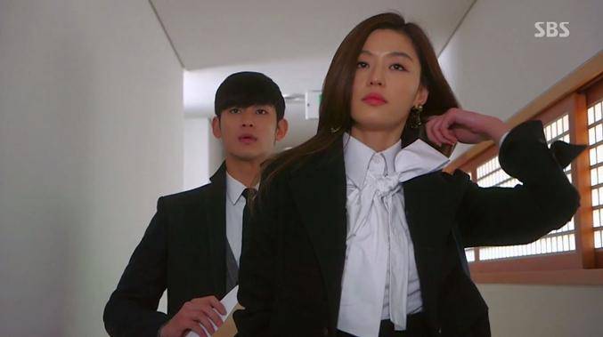 https://cdn.idntimes.com/content-images/post/20170323/38-gianna-jun-ji-hyun-you-who-came-from-the-stars-korean-drama-fashion-review-episode-10-ed6f84aa048f9a6f4df8f7a167c540b8.jpg
