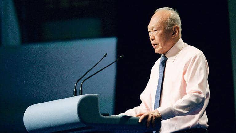 http://cdn.idntimes.com/content-images/post/old/4f5ab-mr-lee-kuan-yew-file_channel-newsasiacom.jpg