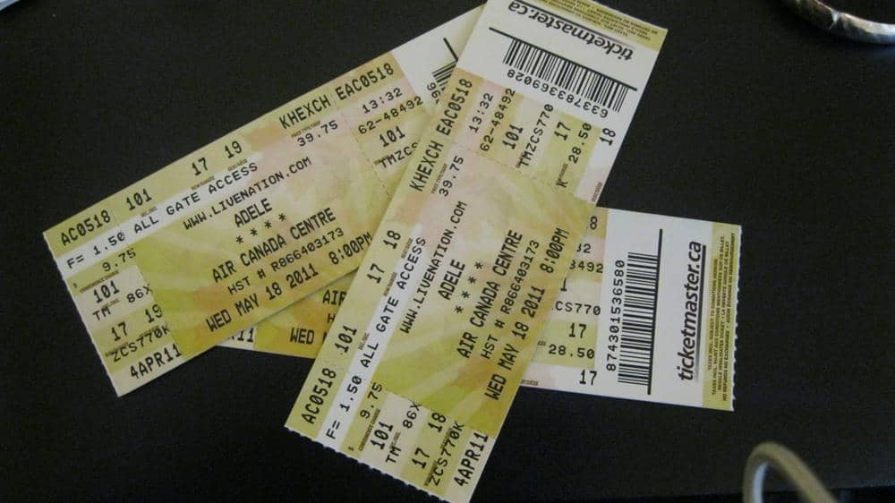http://cdn.idntimes.com/content-images/post/20160819/6-adele-tickets-0b53b74545fb17f5e0d2d11a320ac552.jpg