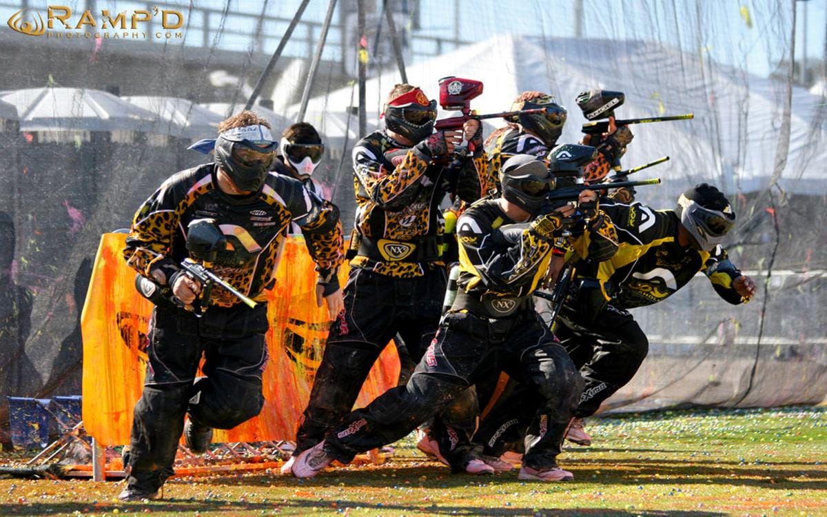 https://cdn.idntimes.com/content-images/post/20161122/6162691-paintball-wallpaper-a078ae588223510f99605a509bcc8618.jpg