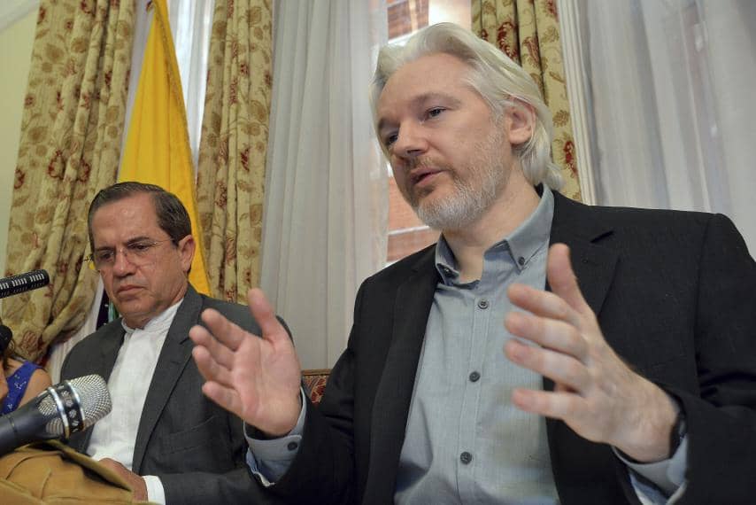 https://cdn.idntimes.com/content-images/post/20170316/9-16-assange-04f316106c7939a426d1e777b698554f.jpg