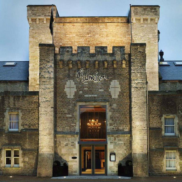 http://cdn.idntimes.com/content-images/post/old/95514-Mal_Oxford_Exterior_01_malmaison.jpg