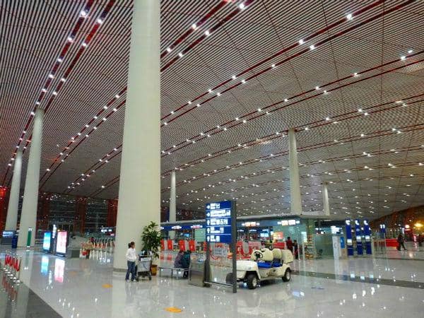 http://cdn.idntimes.com/content-images/post/20150810/Bandara1_qwertcungzblogspotcom.jpg