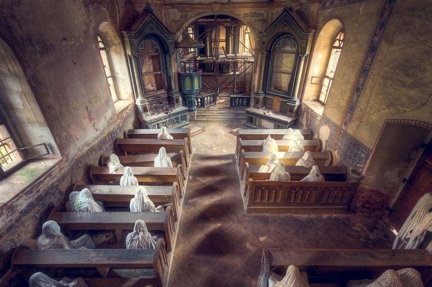 https://cdn.idntimes.com/content-images/post/20170410/abandoned-church-17-58e4da5276cde-880-c4a0600d225363243af03ba30bd018f4.jpg