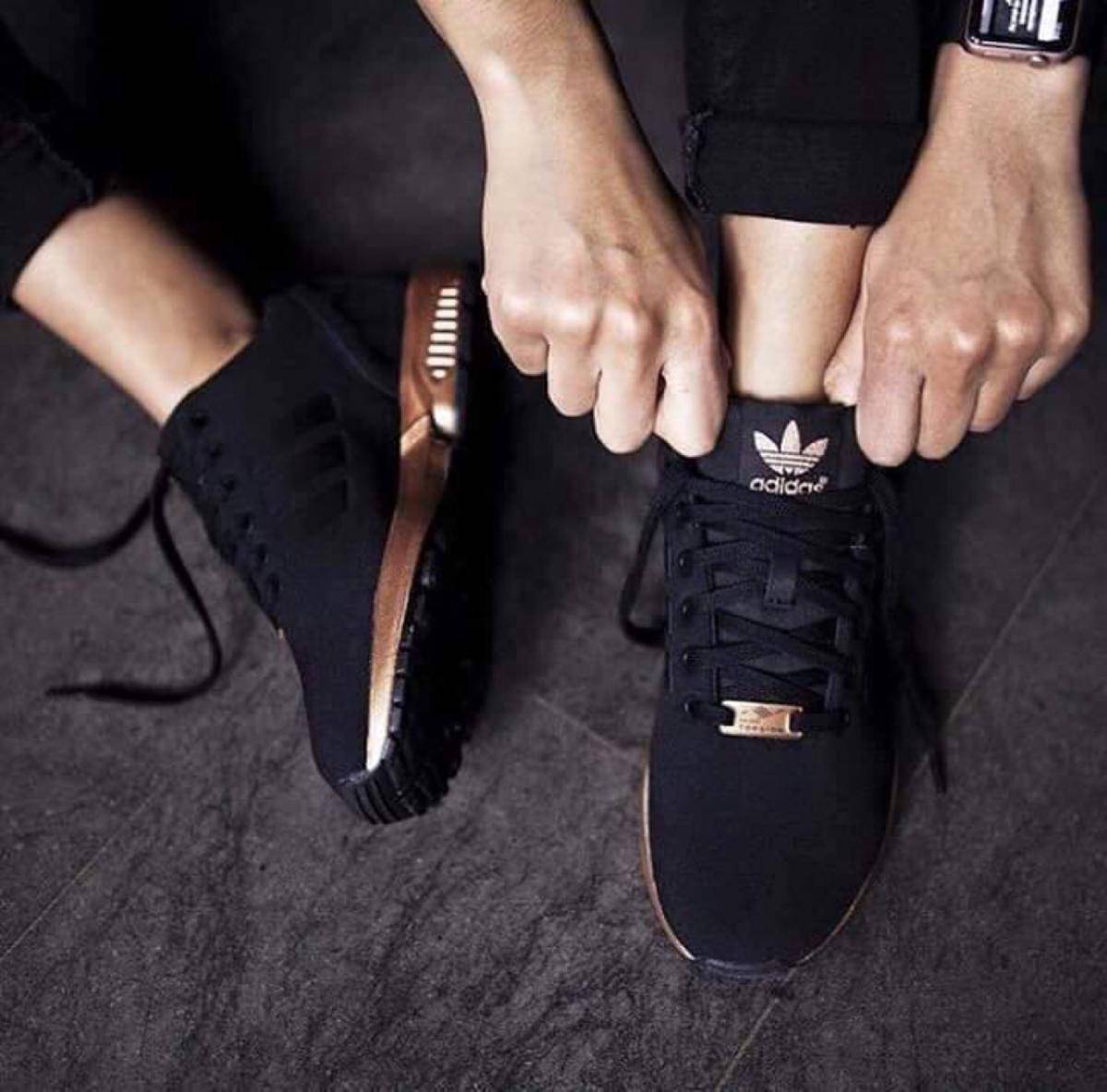 https://cdn.idntimes.com/content-images/post/20170404/adidas-80e39b6f8825c36726eae73745cb3dbb.jpg