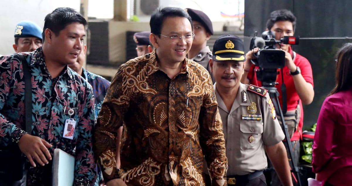 http://cdn.idntimes.com/content-images/post/20160510/ahok-12-4-2016-207-1f06af324d3a25a864c13b9900c4020e.jpg