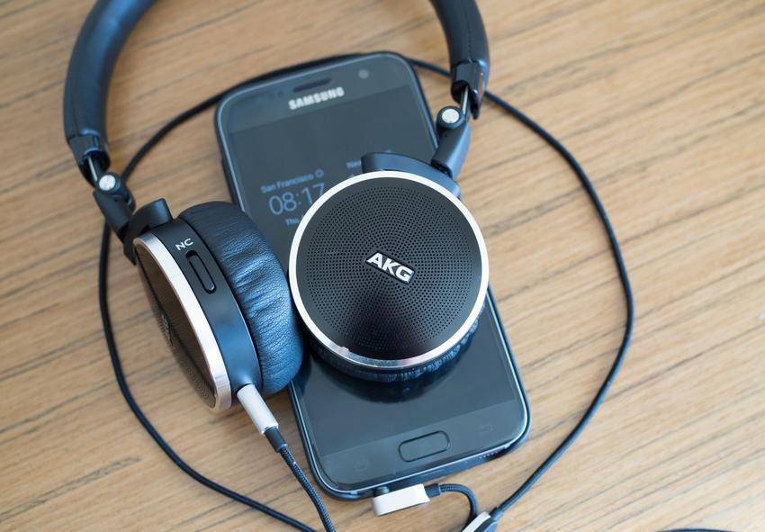 https://cdn.idntimes.com/content-images/post/20161214/akg-901dc78db5a08f71dac2ec1d3e53990c.jpg