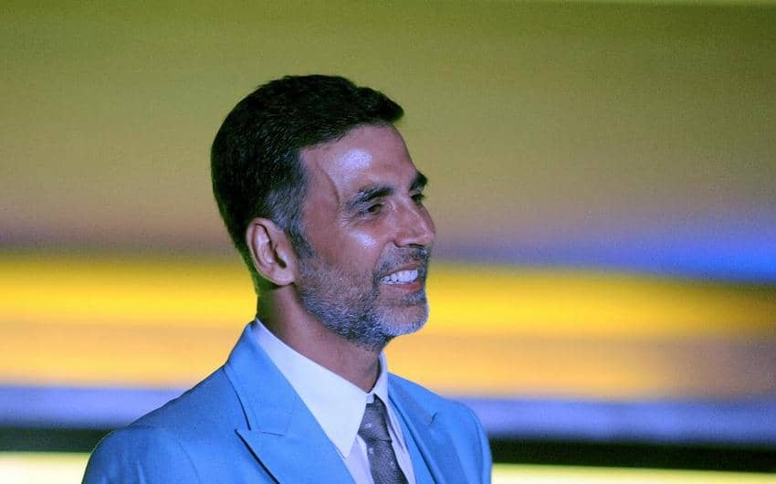 https://cdn.idntimes.com/content-images/post/20170223/akshay-kumar-fcd00023ab1ccd3409166e54250e12bc.jpg