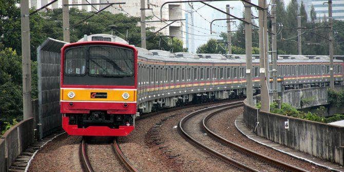 http://cdn.idntimes.com/content-images/post/20160115/alami-gangguan-sinyal-ini-pengalihan-jalur-krl-jabodetabek-b5b70c03c73715bebc660ec6331f09c4.jpg