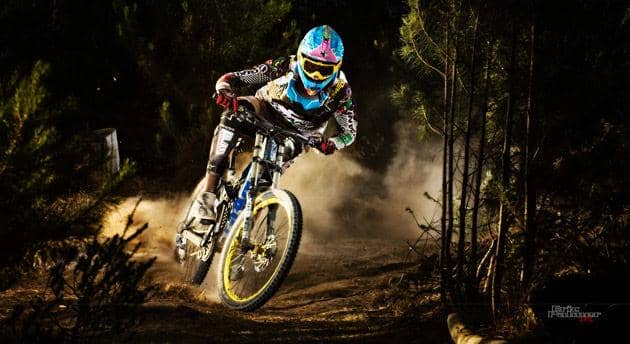 http://cdn.idntimes.com/content-images/post/20160223/amazing-extreme-sports-photography-4-fe8bd917a2496b100af8bd410b72706e.jpg