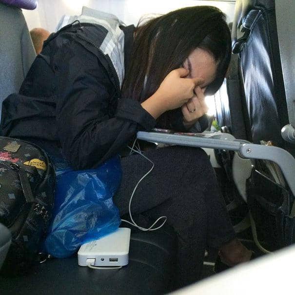 http://cdn.idntimes.com/content-images/post/20160411/annoying-passenger-shaming-flight-travel-airlines-39-605-51fb5853b7519b2ad0e4642527c59f5f.jpg