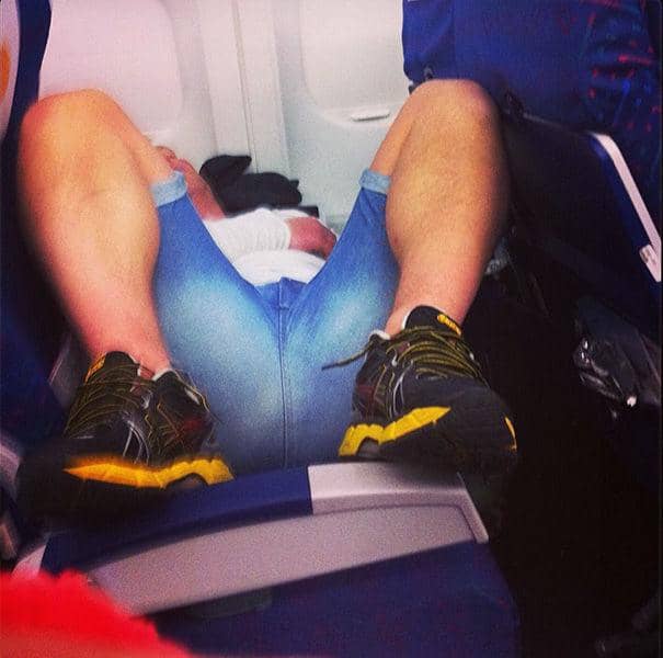 http://cdn.idntimes.com/content-images/post/20160411/annoying-passenger-shaming-flight-travel-airlines-61-605-3c739b1eb0e89c62896a6abef30ba322.jpg