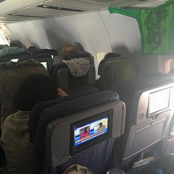 http://cdn.idntimes.com/content-images/post/20160411/annoying-passenger-shaming-flight-travel-airlines-67-605-1df9c0a349244cd19500961e18929655.jpg