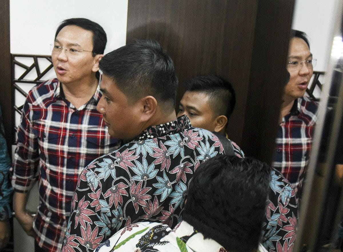 https://cdn.idntimes.com/content-images/post/20161107/antarafoto-ahok-ke-dpp-pdip-241016-hma-4-f0393cdd0919acfcda67a7cea6bc5153.jpg