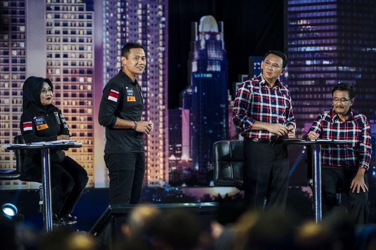 https://cdn.idntimes.com/content-images/post/20170114/antarafoto-debat-calon-gubernur-dki-jakarta-130117-agr-12-d5c25396c217286564f207953c133b49.jpg