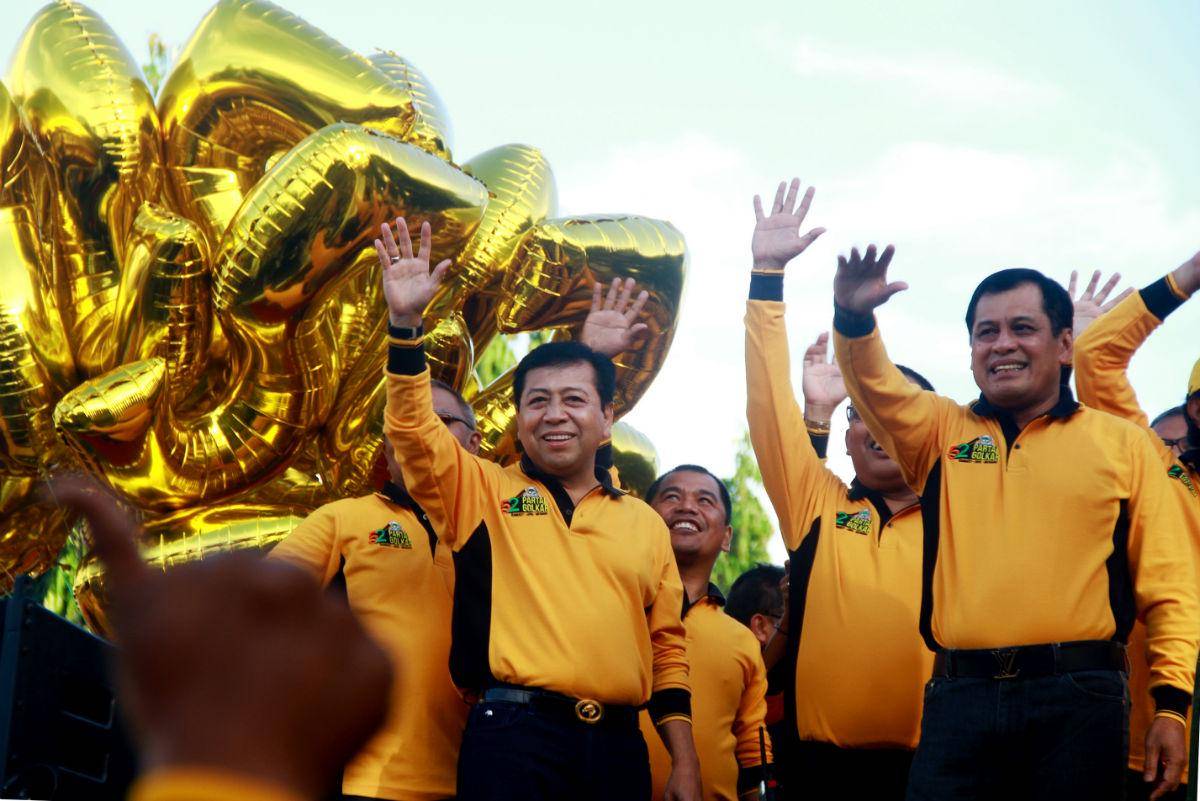 https://cdn.idntimes.com/content-images/post/20161116/antarafoto-jalan-santai-golkar-301016-akbar-6838e2db43b239a423e4cb60f8f83eab.jpg