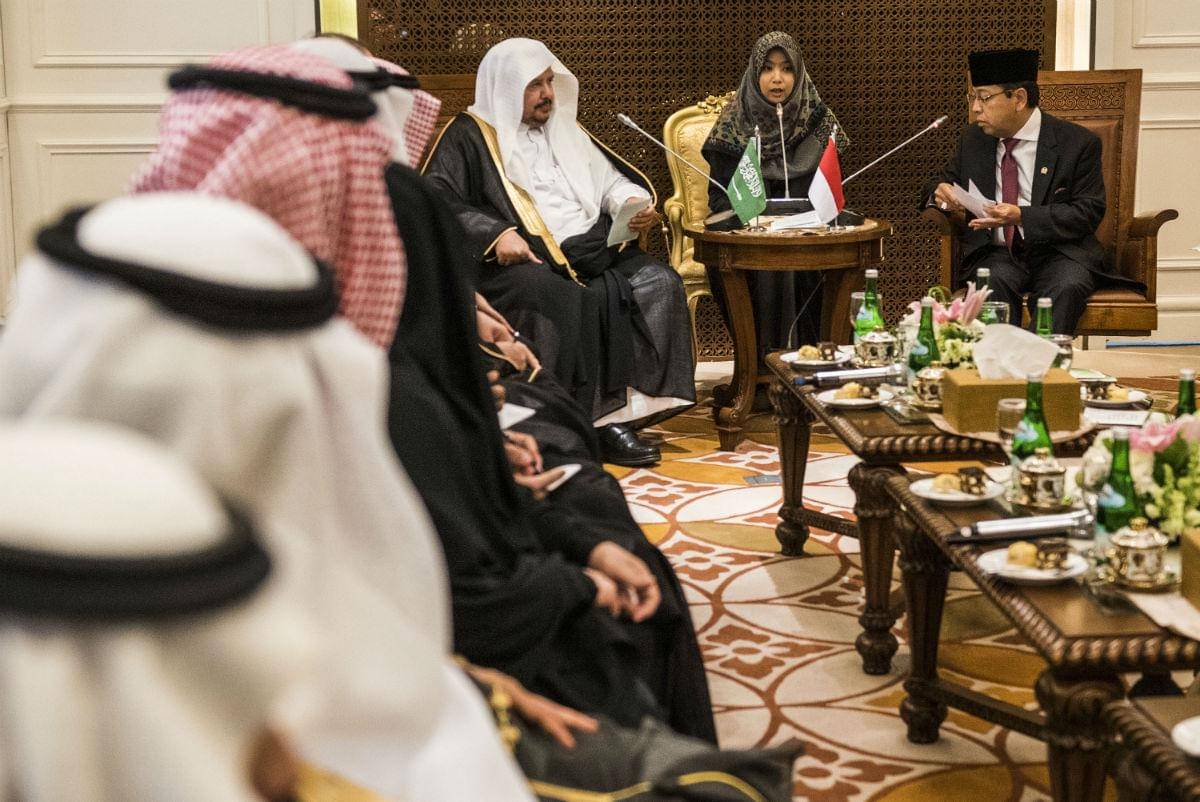 https://cdn.idntimes.com/content-images/post/20170222/antarafoto-kunjungan-bilateral-parlemen-arab-saudi-160217-agr-1-25663b039ef94501378233c6e74556d2.jpg